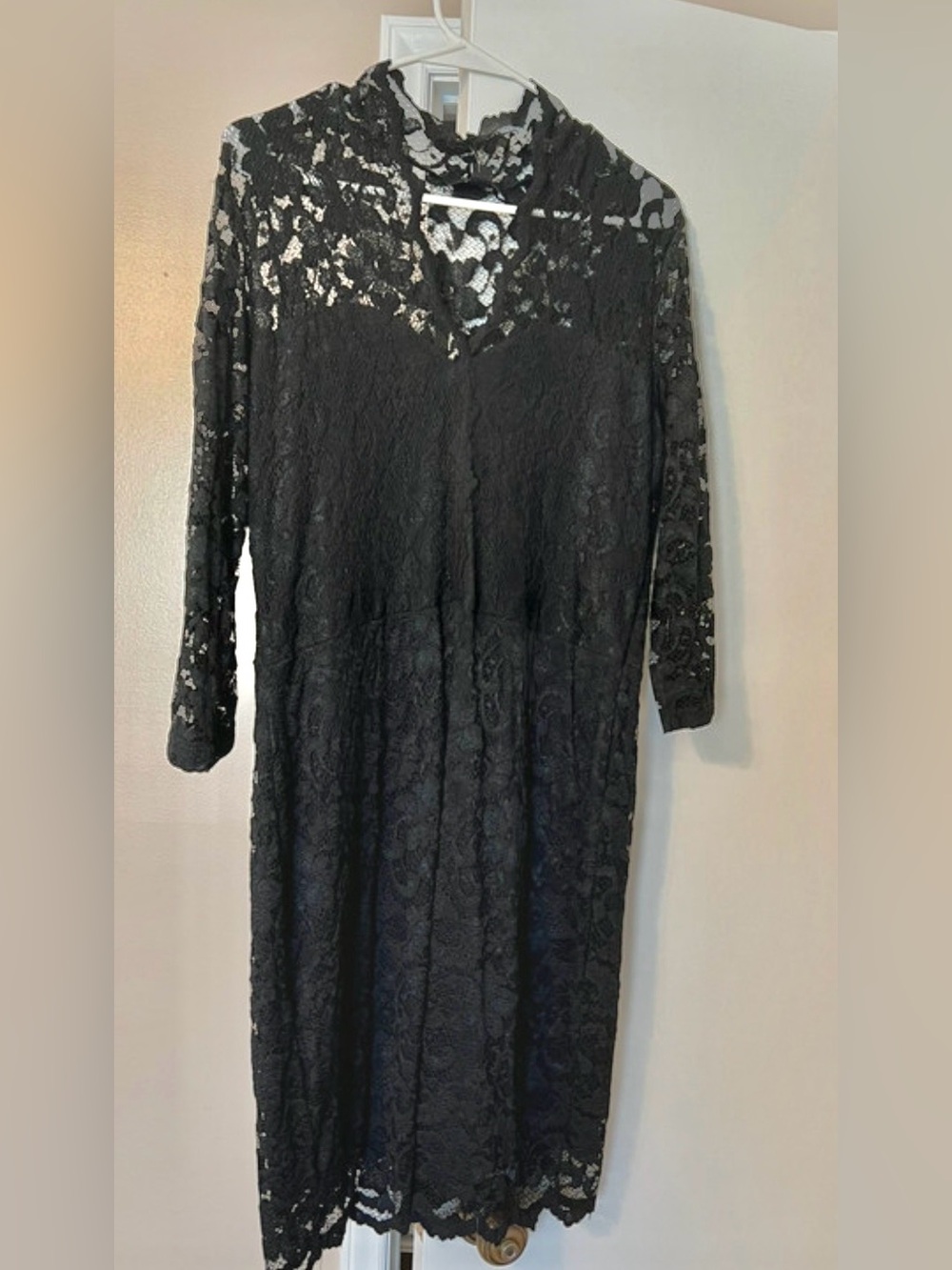 NWT Karen Kane Black Lace Long-Sleeve Midi Dress L